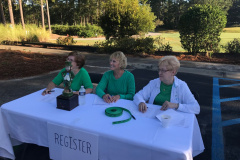 io2019-ladies-at-registration-table